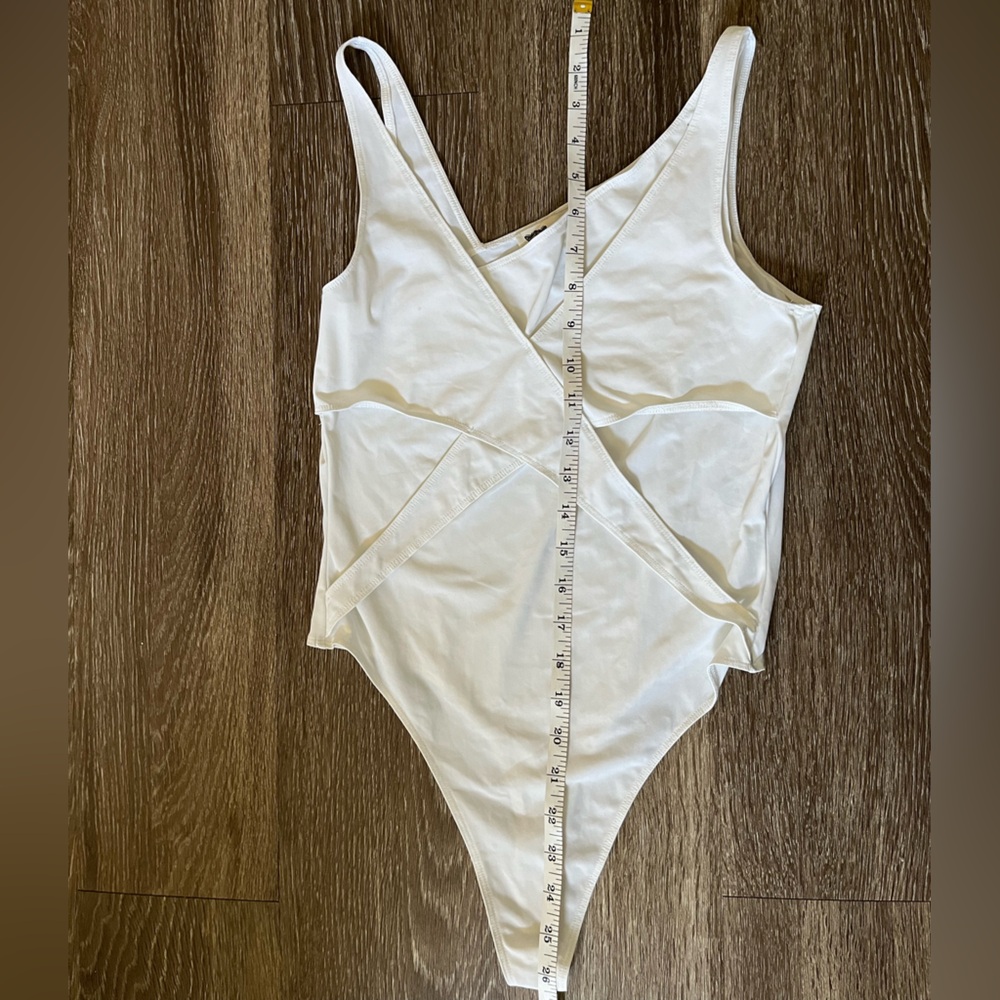 Lita size small bodysuit